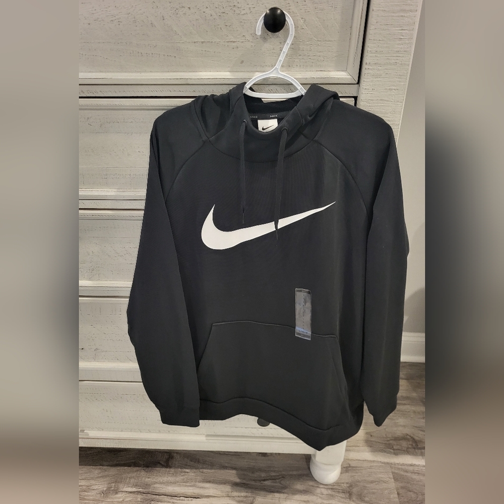 Nike Men's Black and White Logo Hoodie